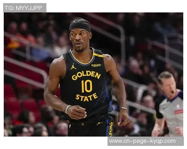 今天背靠背迎战国王队巴特勒因背部不适缺席比赛引发关注 今天背靠背迎战国王队巴特勒因背部不适缺席比赛引发关注