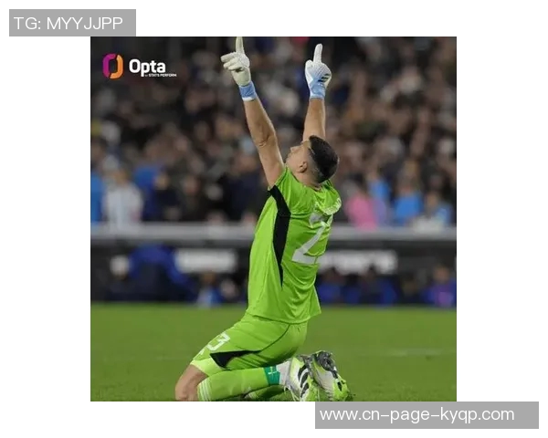 意媒报道肇事门将马丁内斯正在接受检查情绪仍然震惊不已