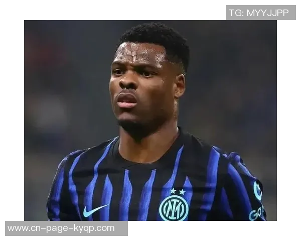 邓弗里斯更换经纪人若顶级球队求购将考虑转会事宜